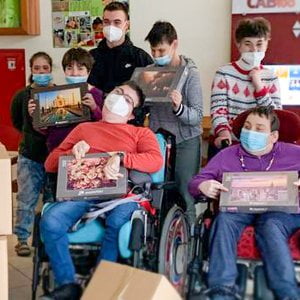 Puzzles in der Behindertenarbeit beim HPZ Irchenrieth